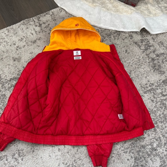 2005 Vintage Kansas City Chiefs NFL Hooded Puffer Jacket size medium - Picture 12 of 12